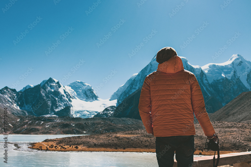  In front of the highest lake amongst the mountains