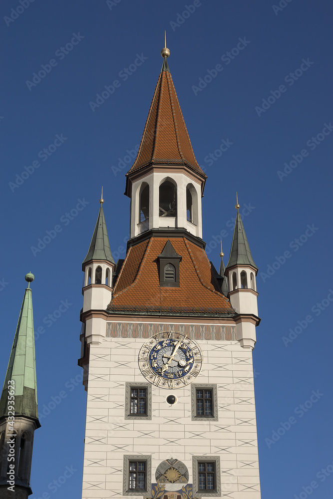 Fototapeta premium Old Town Hall (Altes Rathaus, 1470 - 1480) building at Marienplatz square in Munich. Munich is the capital and largest city of the German state of Bavaria.