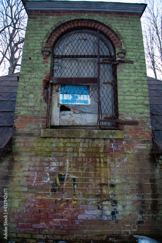 Wallpaper Mural abandoned ice house Torontodigital.ca