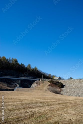 Wallpaper Mural dam Torontodigital.ca