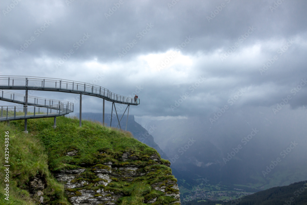 Fototapeta premium Mountain trail in Swiss Alps