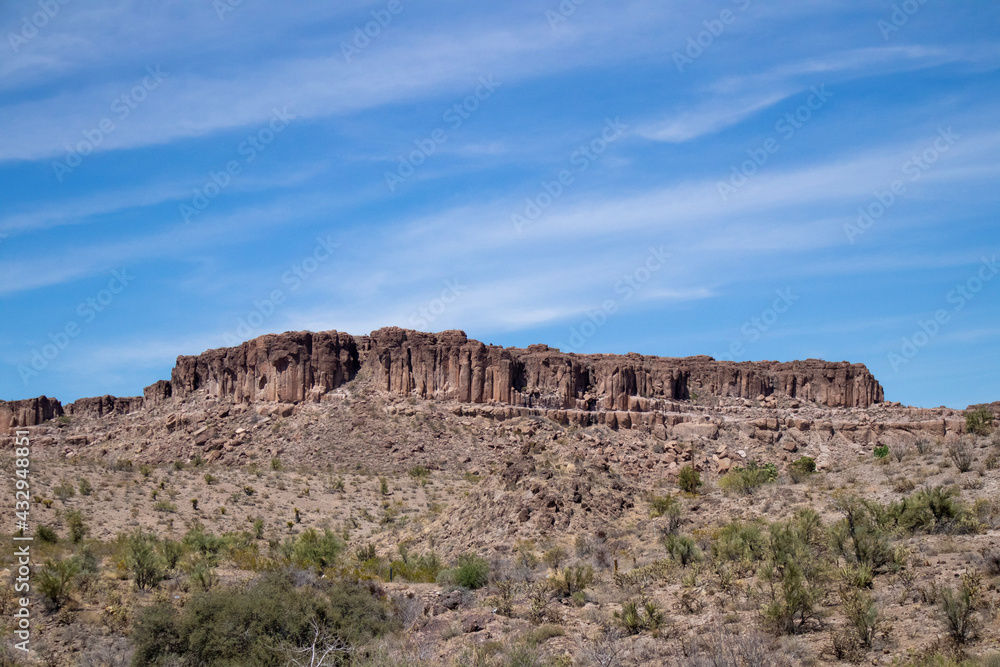 red rock canyon mesa in the desert red rock canyon mesa in the desert