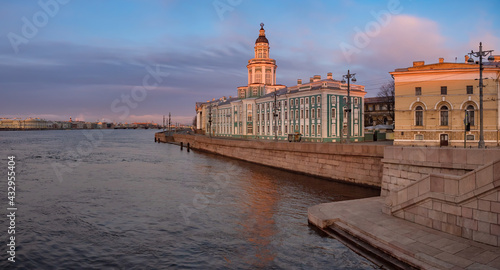 Saint-Petersburg in the whi...