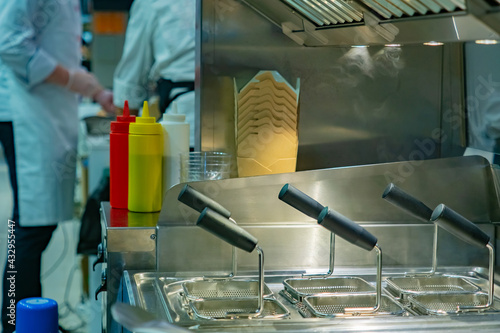 Fast food restaurants. Equi...