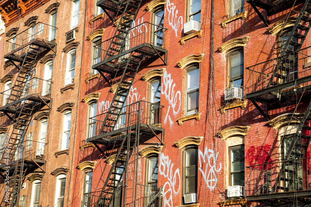 Obraz premium Fire escape steps from New York
