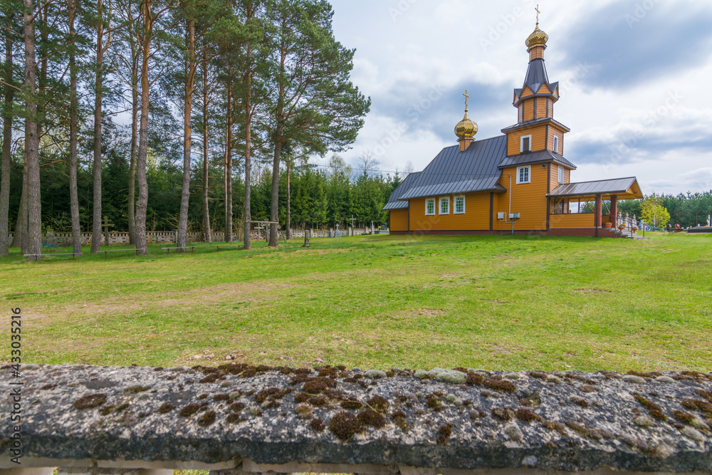 Fototapeta premium wooden orthodox church