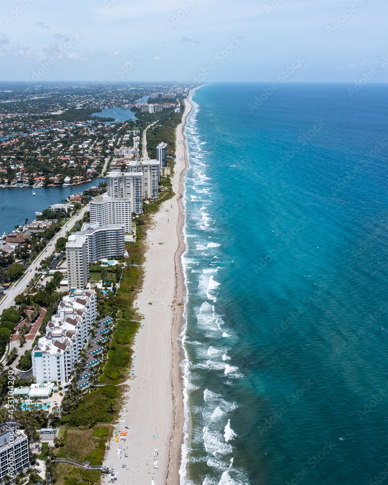 florida peninsula with beach and buildings florida peninsula with beach and buildings