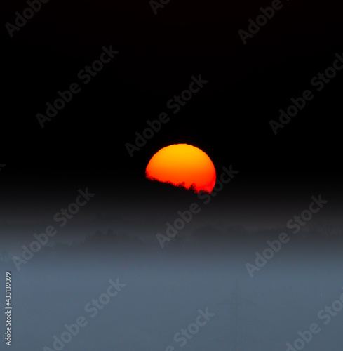 sunrise in the horizon © Martin Cavallero