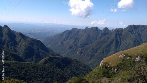 Cânion da Ronda em Bom Jardim da Serra fica 1.448 metros de altitude e proporciona um visão ampla da Serra Catarinense. photo