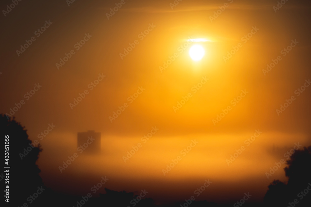 Nascer do sol em Itatiba-sp com tempo nublado Nascer do sol em Itatiba-sp com tempo nublado