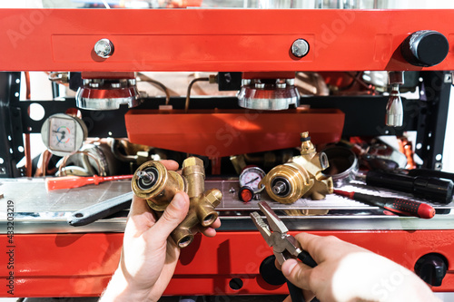 repair of the coffee machine photo. disassembled coffee machine