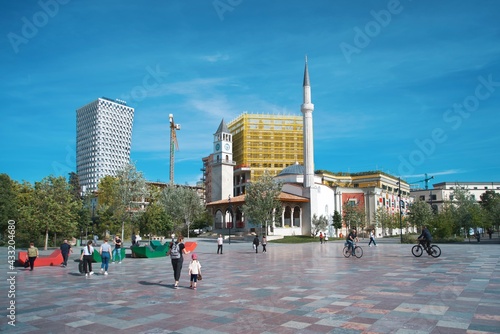 Canvas Print Ethem Bay Mosque in the center of the Albanian capital Tirana on Skanderberg Square