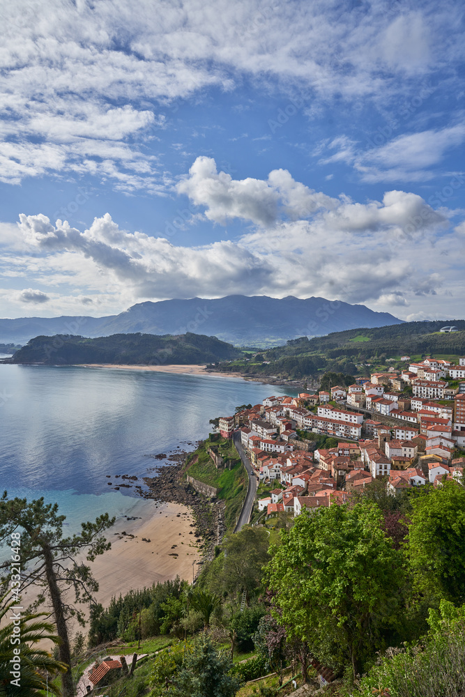 Lastres, (Llastres). Picturesque town belonging to the council of Colunga in Asturias (Asturies). Beautiful town with a great seafaring tradition.