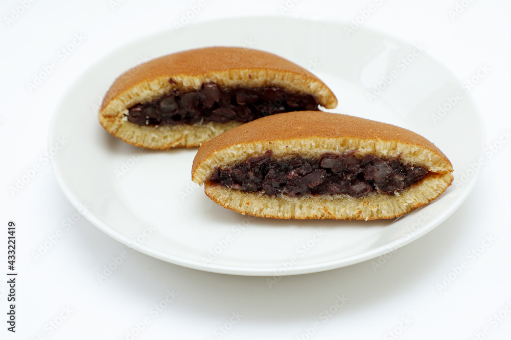 どら焼きの断面 どら焼きの断面
