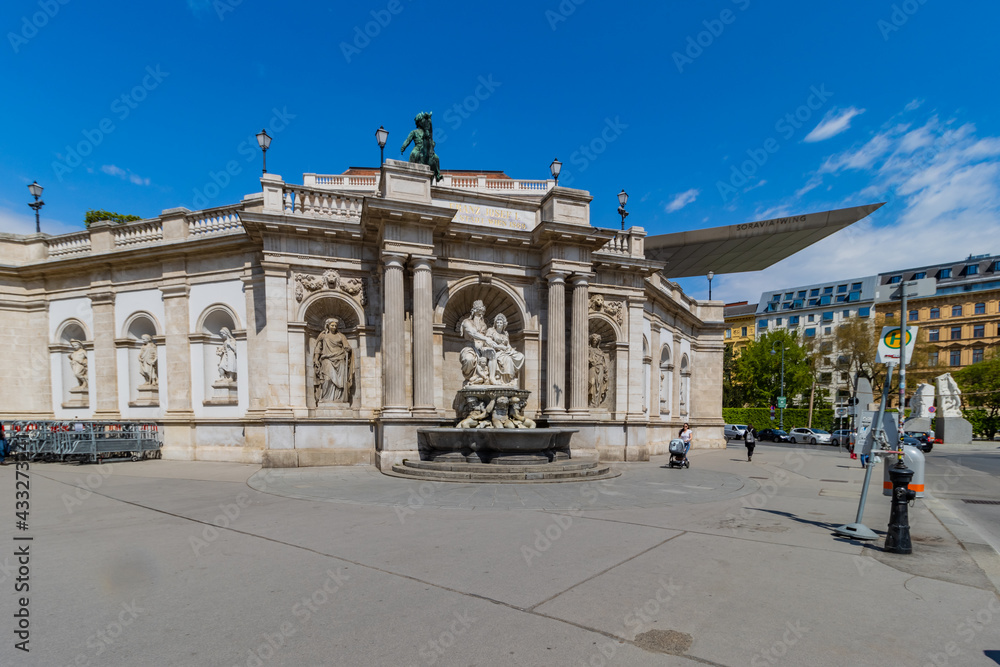 Der Albrechtsbrunnen, auch bekannt als Danubiusbrunnen am Albertinaplatz in Wien