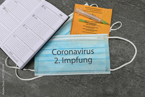 Coronavirus 2. Impfung photo