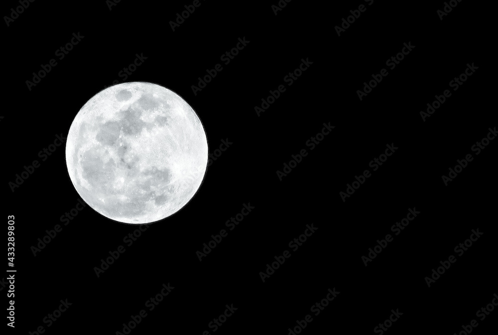 Obraz premium full moon in the night