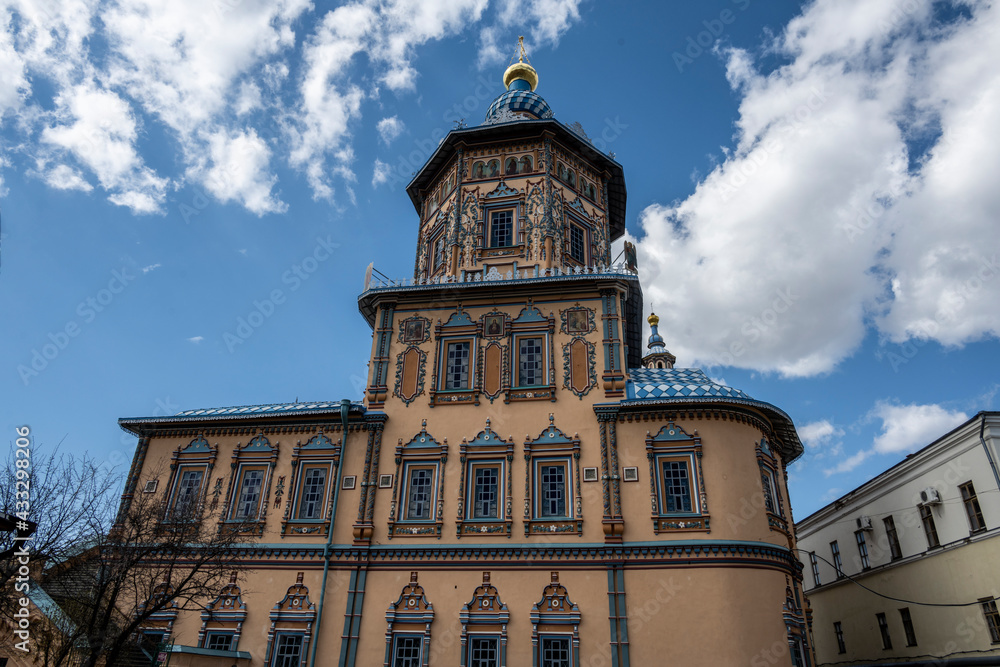 Fototapeta premium city views of the old kremlin churches and the monastery of the city of Kazan on a sunny day