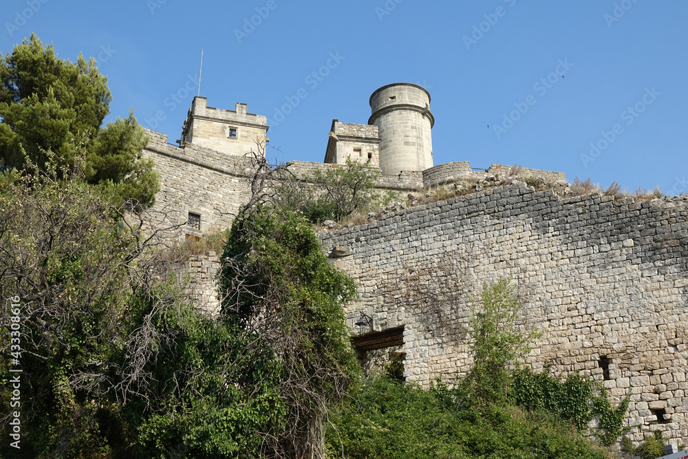 Schloss Le Barroux, Provence