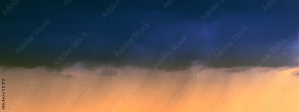 Fototapeta premium summer storm, raindrops falling from the clouds.