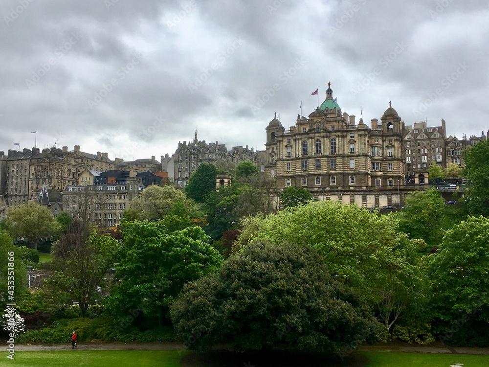 Fototapeta premium Clouds over Edinburgh