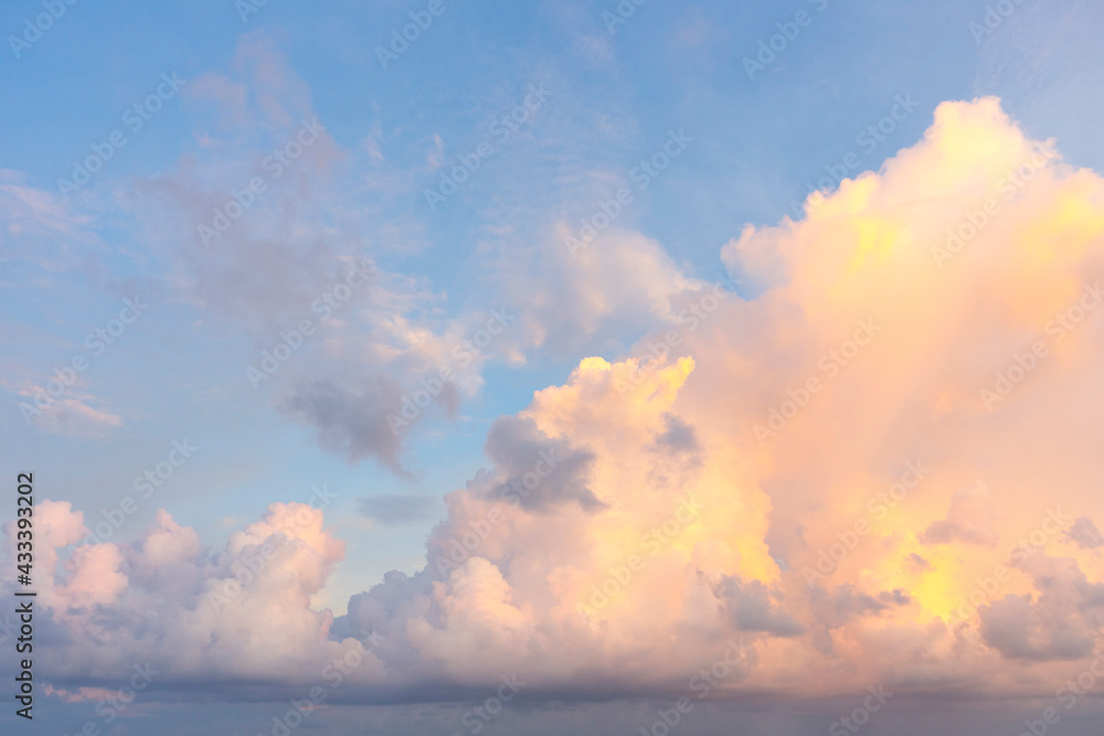 Fototapeta premium Sunset sky landscape. sky background,blue evening sky and orange clouds.