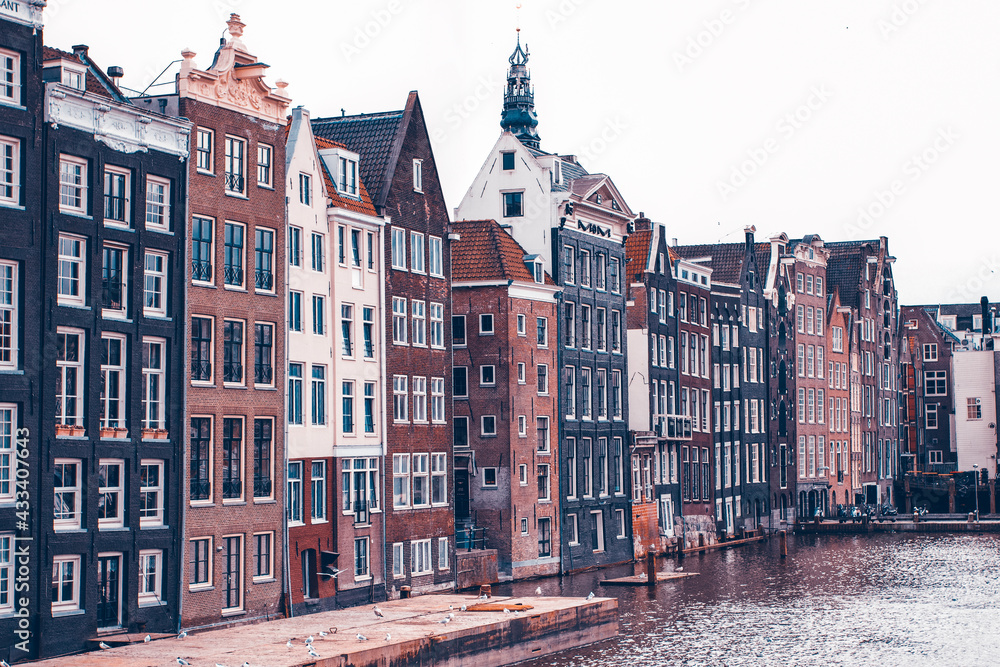 Obraz premium Traditional dutch buildings, in Amsterdam