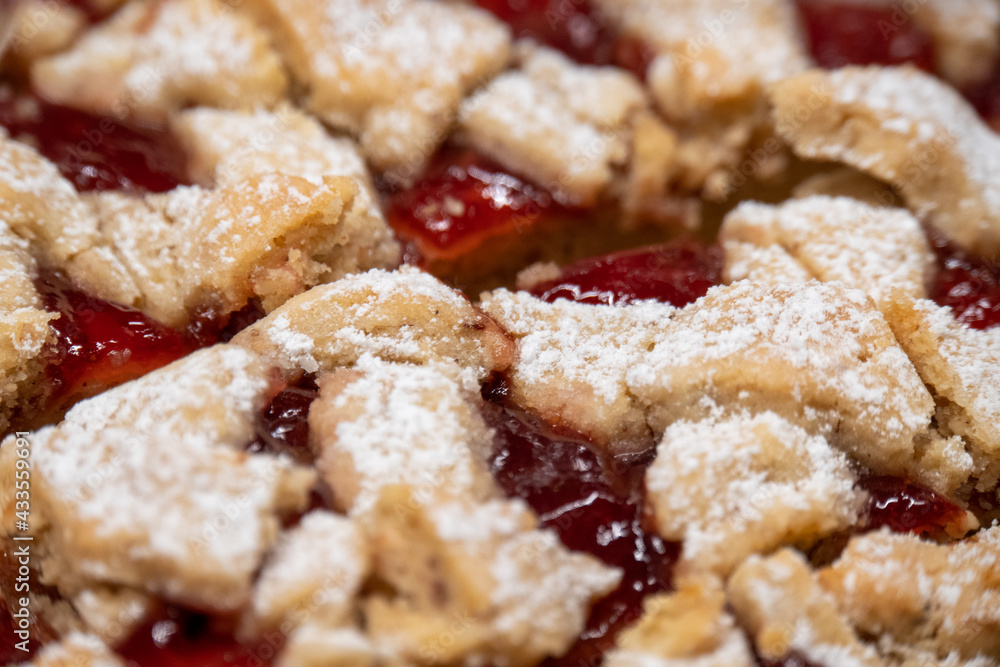 Detailaufnahme Linzer Schnitte auf einem Teller Detailaufnahme Linzer Schnitte auf einem Teller