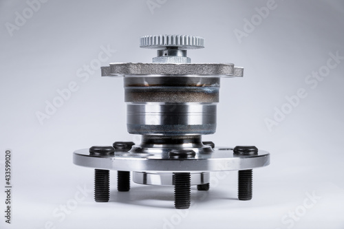 New high quality original spare parts. New original wheel hub with bearing. New original spare parts as a guarantee of quality, durability and reliability.