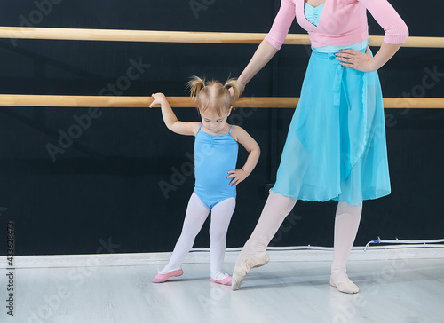 little girl at classes at the school of choreography school