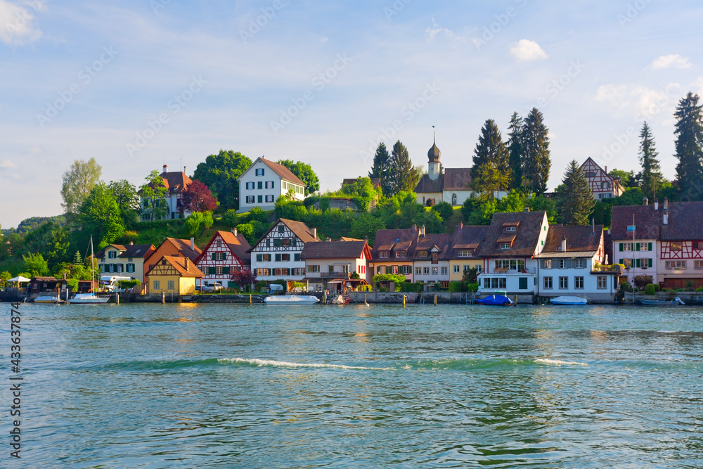 Fototapeta premium Wunderschönes Dorf Stein am Rhein, Schweiz