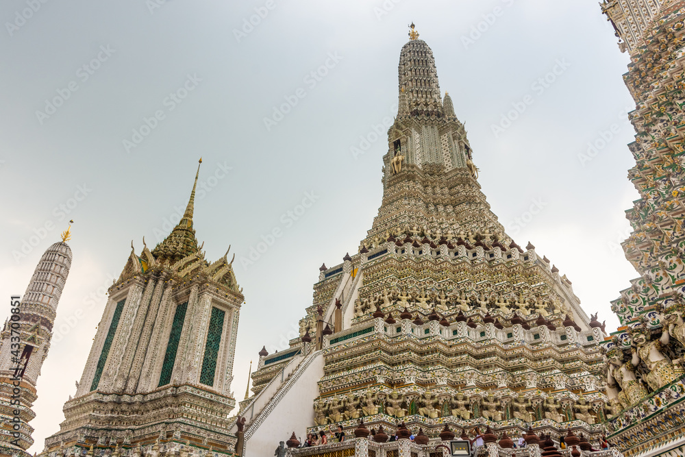 BanGKOK, THAILAND, 8 JANUARY 2020: Wat arun Temple