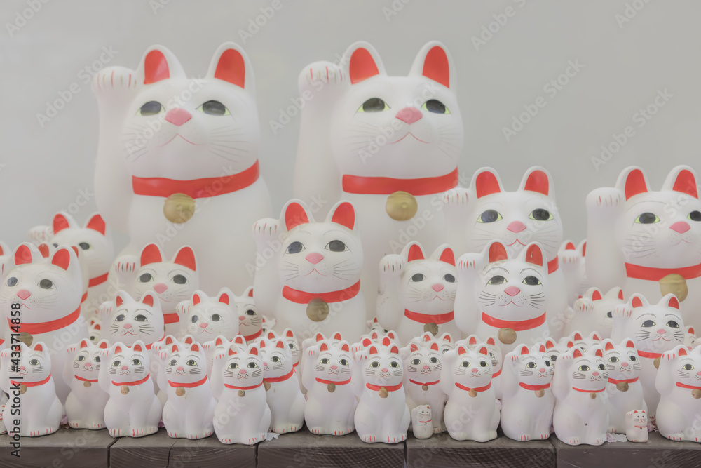 Obraz premium (東京都ｰ風景)豪徳寺のまねきねこ