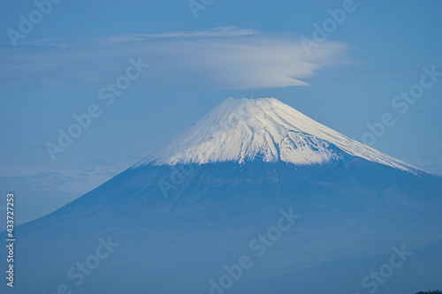 笠雲をさした富士山 (日本 - 静岡 - 達磨山) 