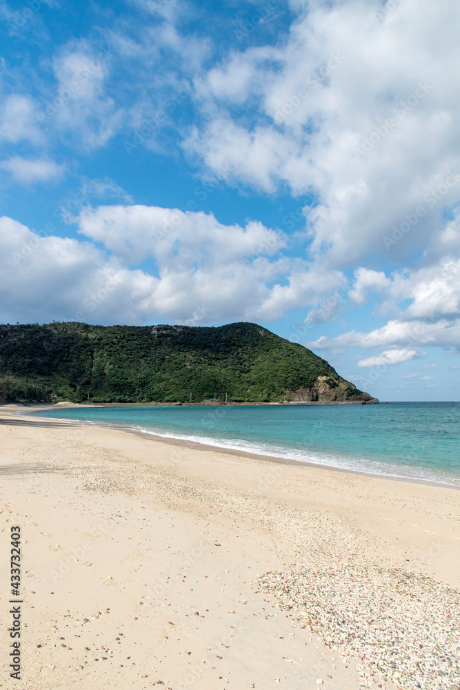 奄美群島　加計呂麻島の実久ビーチ