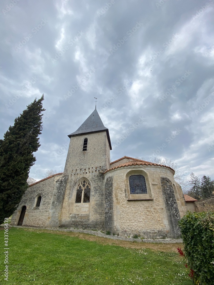 Église Sainte-Clotilde de Quinçay