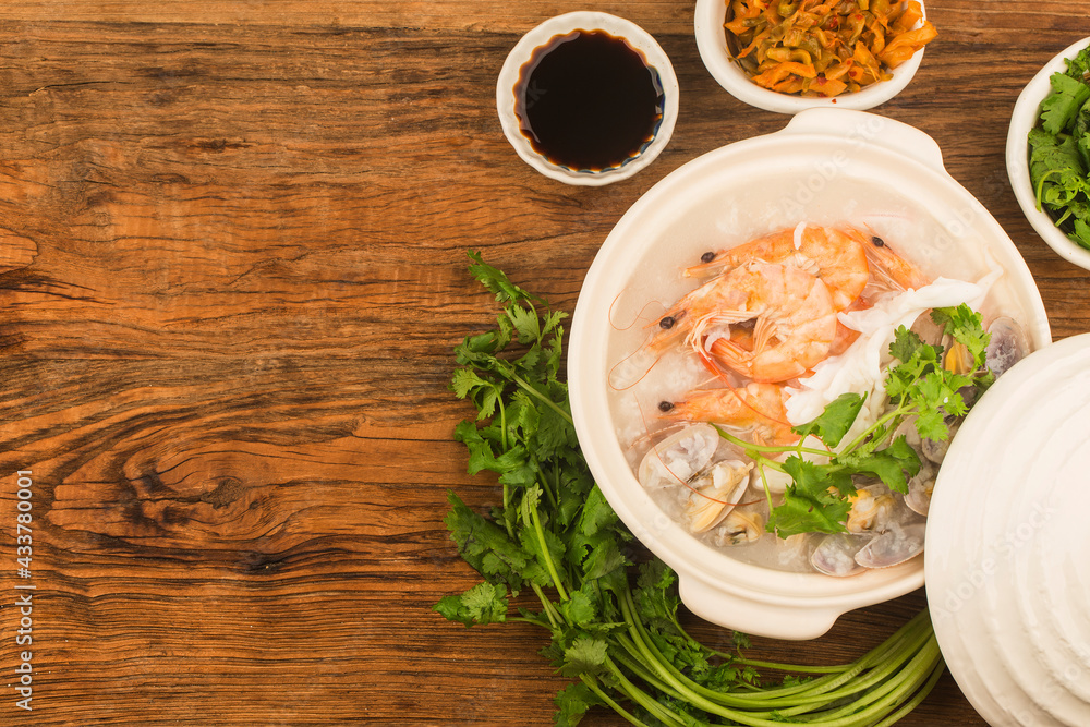 Chinese cuisine:a casserole Chaoshan seafood porridge.seafood porridge Chinese cuisine:a casserole Chaoshan seafood porridge.seafood porridge