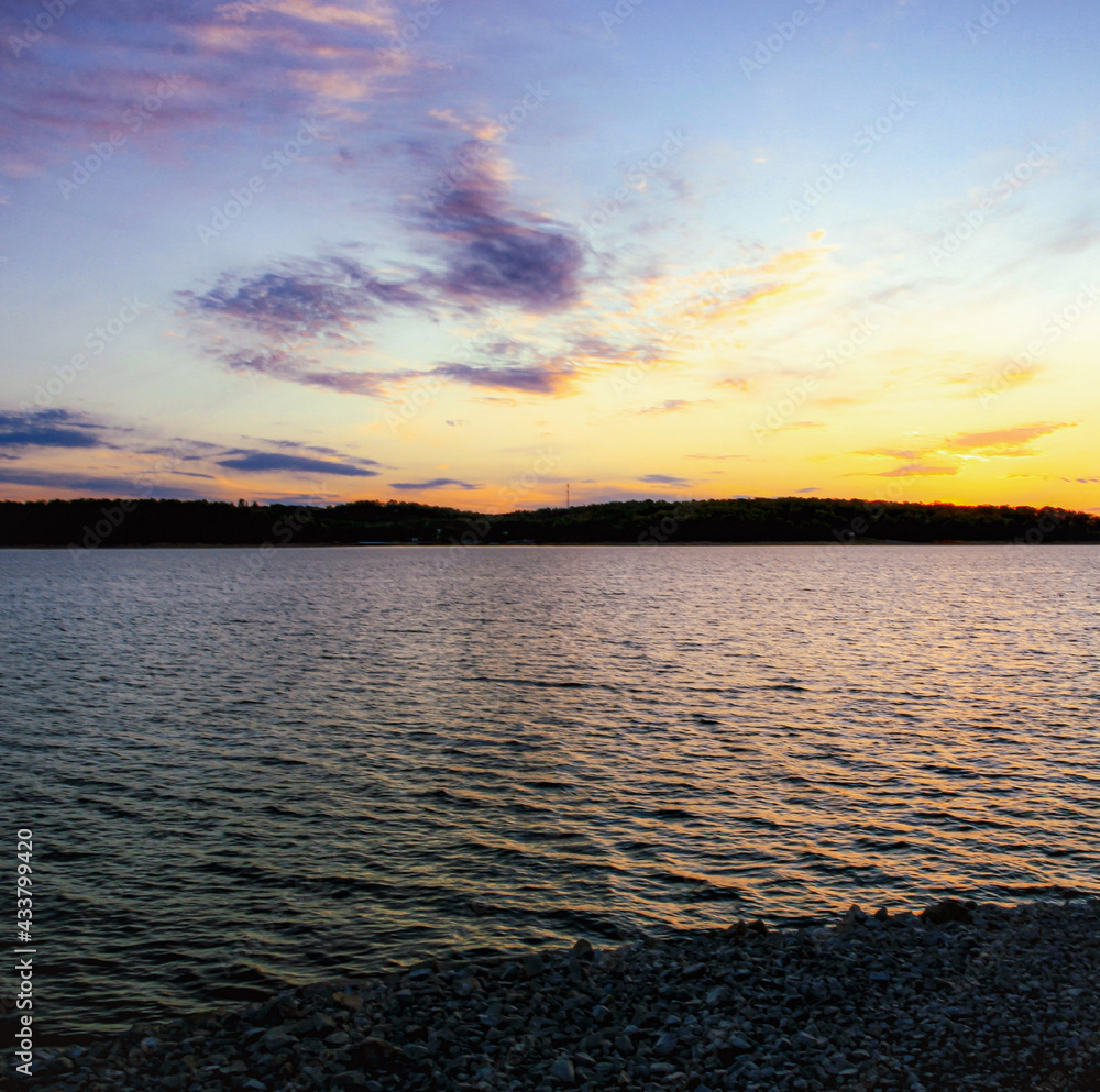 Fototapeta premium sunset over the sea