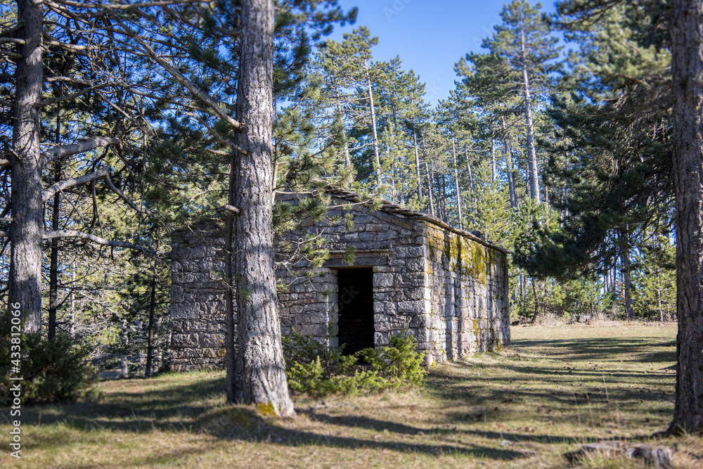 Cabane sur le causse en Lozère Cabane sur le causse en Lozère