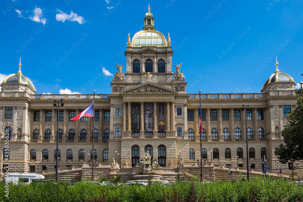 Fassade Nationalmuseum, Prag