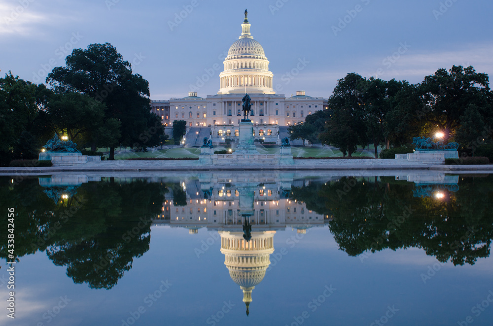 Fototapeta premium Capitol Building - Washington D.C. United States