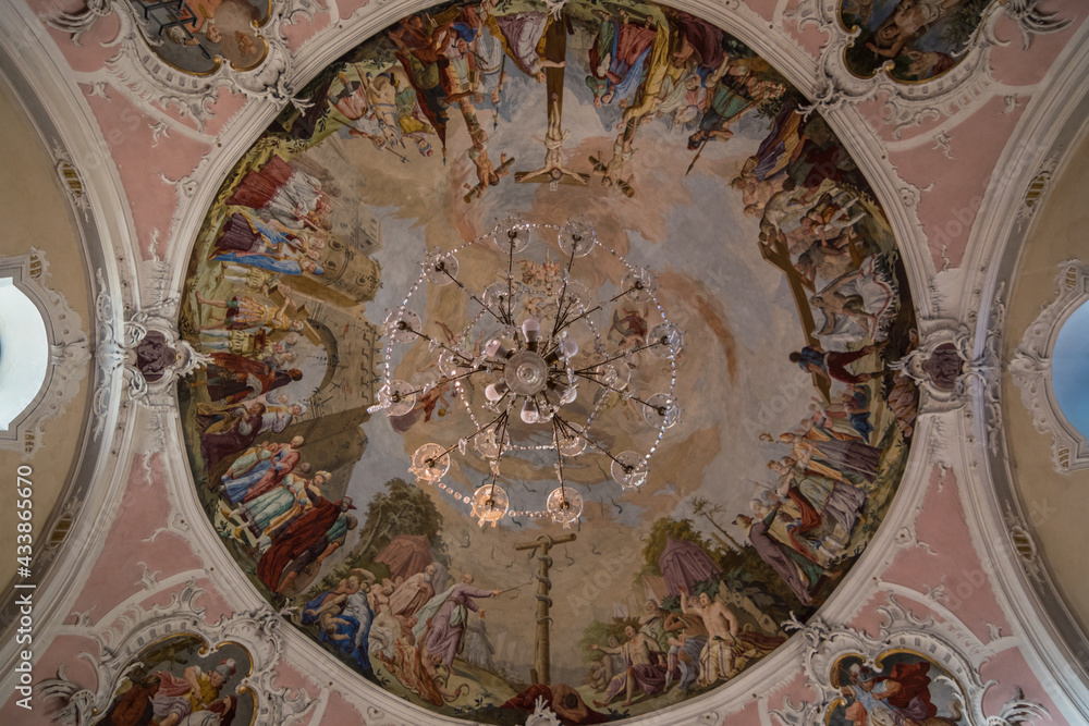 Obraz premium Tÿrol, Austria, October 2018 - beautiful view of a fresco at the ceiling of Heiliges Kreuz Church 