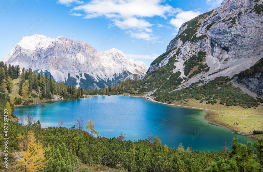 Naklejka premium Beautiful view of Seebensee - Ehrwald, Austria 