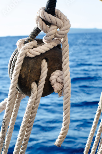 Pulleys and ropes of sailing