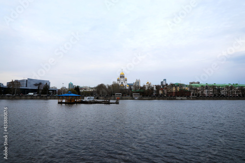 City in the evening. View from the embankment of the city © Екатерина Сергеева
