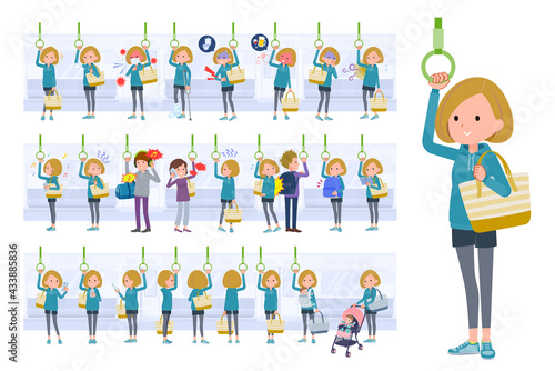 電車に乗るパーカーを着た女性のセット