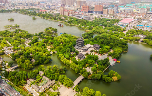 Aerial photography of Jinan Daming Lake Park © 昊 周
