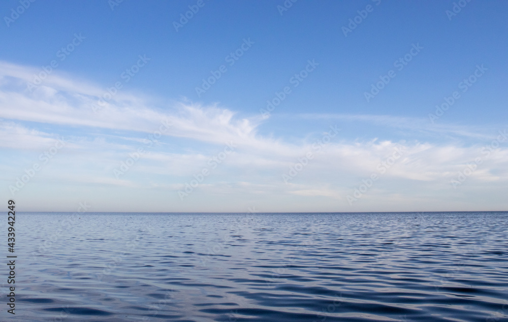 Obraz premium blue sky and sea