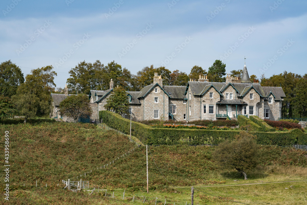 Loch Lee Glen Esk Circular Walk is a 15.8 kilometre loop trail located near Brechin. The trail is primarily used for hiking, walking, nature trips, and bird watching.