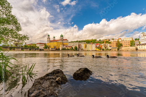 Passau erstrahlt im Frühling nach Corona Lockdown 2021 photo